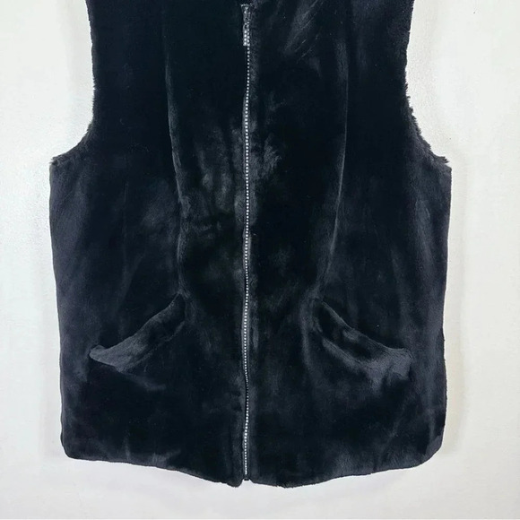 Vintage  Faux Fur Black Velvet Vest - Picture 9 of 16